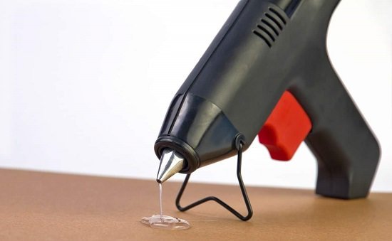 hot glue gun