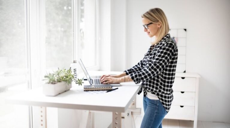 Electric Standing Desk VS. Normal Desk