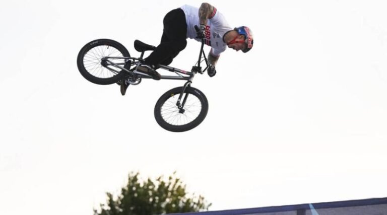 Urban Cycling World Championships 2022: Hannah Roberts wins fourth BMX freestyle park title