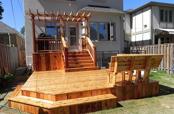 deck contractor